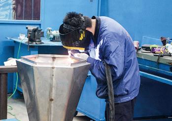 焊接技术与装配实践