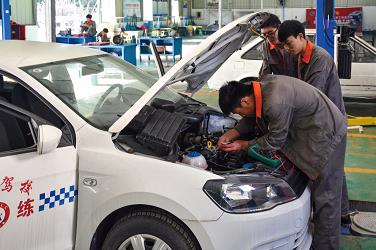 汽车制造维修实践操纵