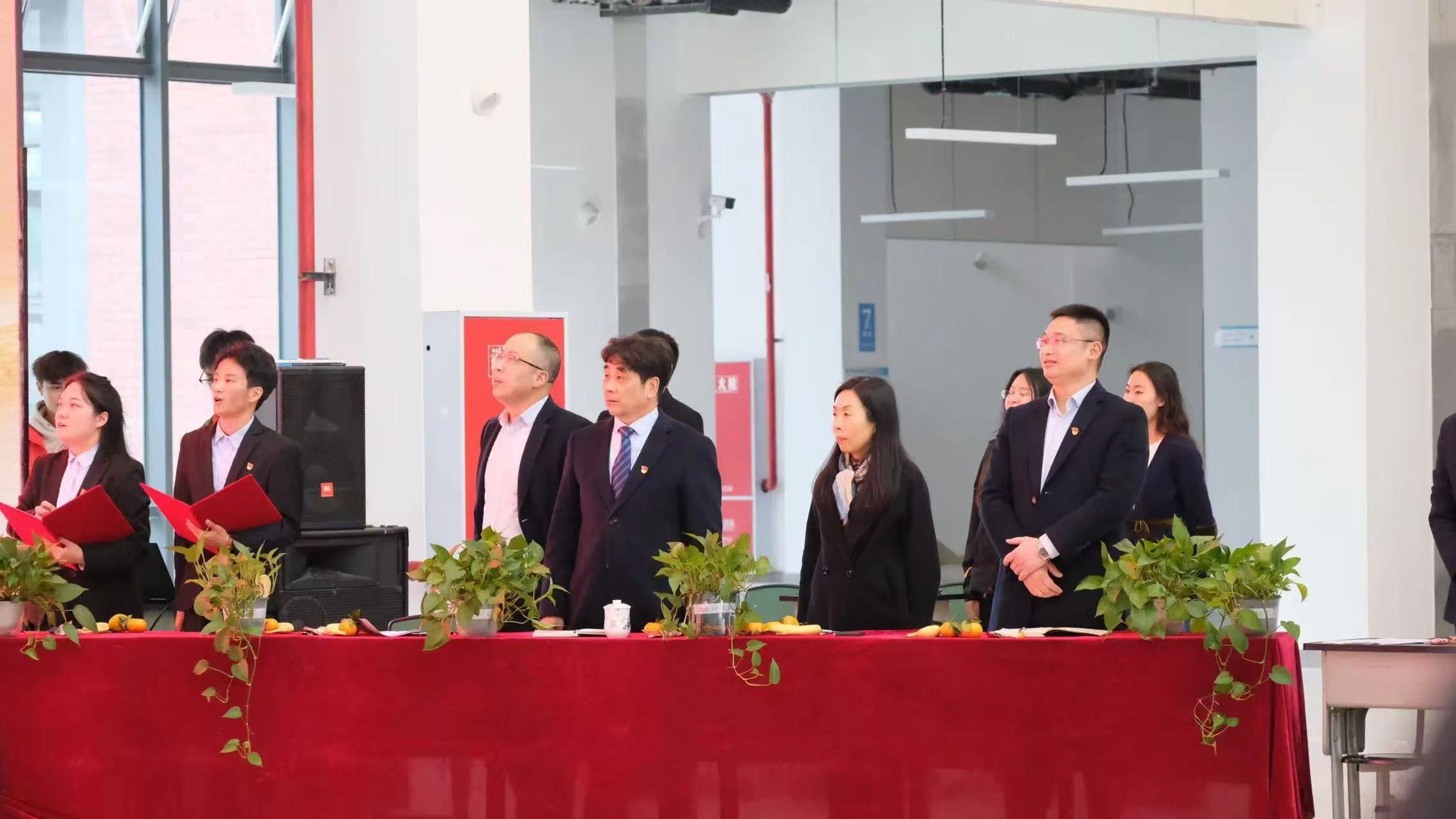 1733216517420070967.jpg 5e8deab32823dcc1e19a57b098ea85b.jpg