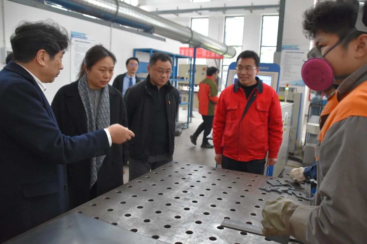 1746718684261022103.jpg b26efbb1bcb14b422ac07f932303fbbf.jpg